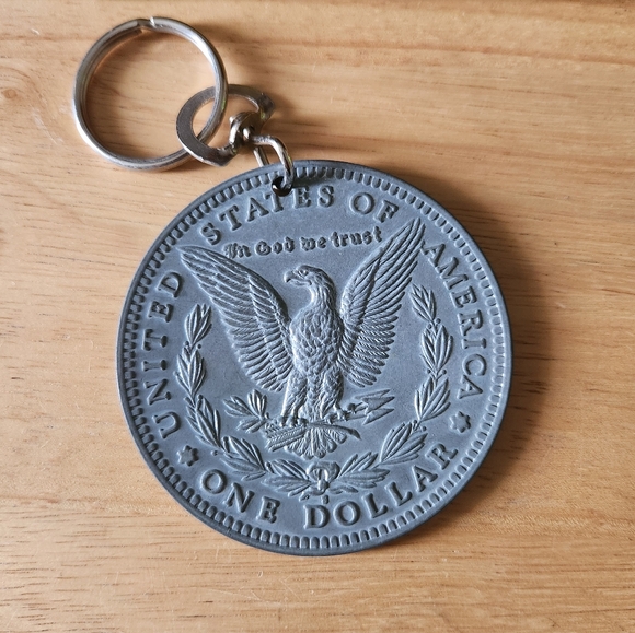 1884 US Silver Dollar Keychain - Picture 3 of 4